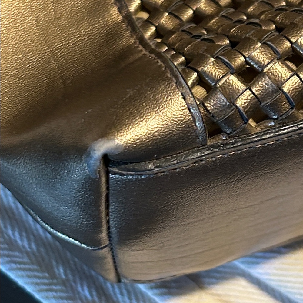 Liz Claiborne Woven Metallic Bronze colored Shoulder Bag Y2K - Picture 14 of 15